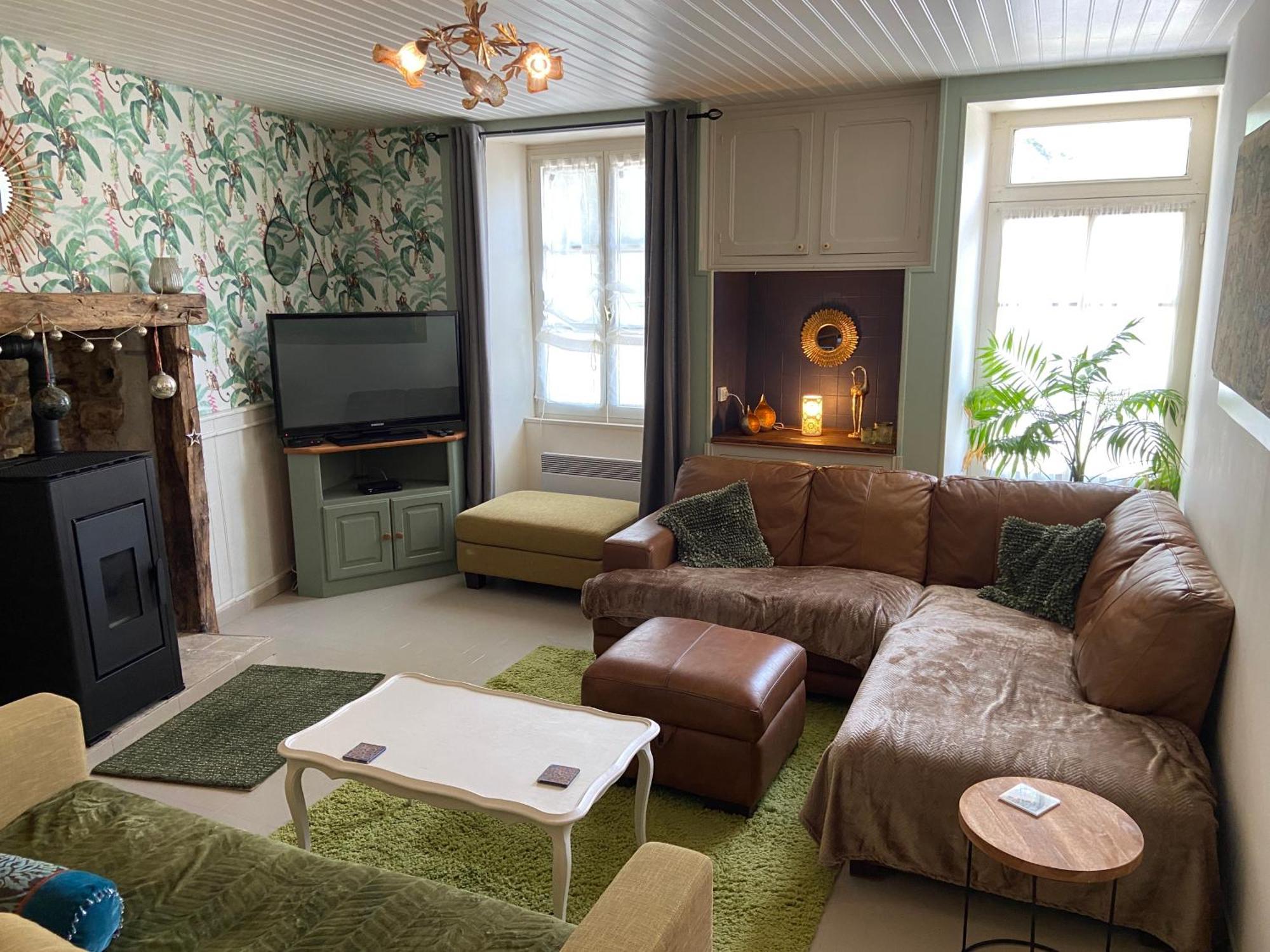 Maison La Roche Chambre D'Hotes Le Vigeant Esterno foto
